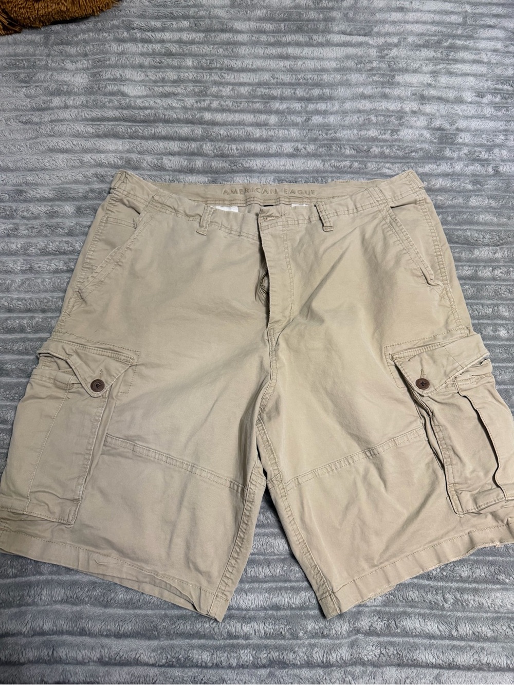 American Eagle Outfitters Beige Cargo Shorts